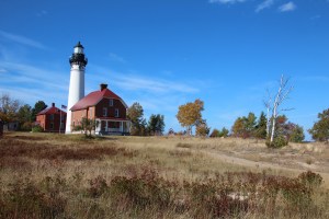 One light keeper and 2 assistants lived here.