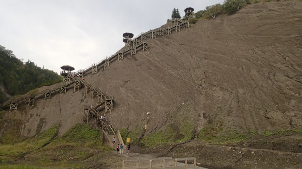 A better look at the stairs.