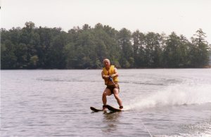 1987 Dad skiing 4