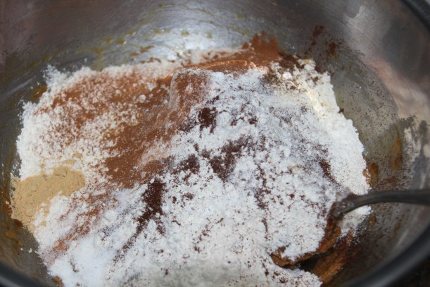 Yum.  Ginger and cloves and cinnamon.  And molasses.  Of course.