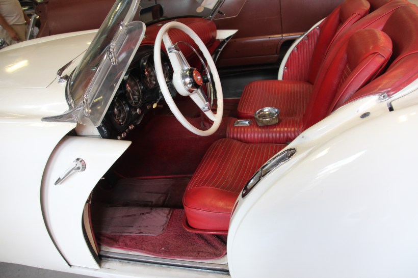 The door slides into the frame!!